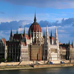 Appel à communication : « Ephemeral Architecture in Central-Eastern Europe » (28-29 novembre 2013, Budapest)