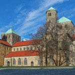 800px-St_Michaels_Church_Hildesheim