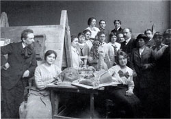Henri Focillon et ses élèves en 1920